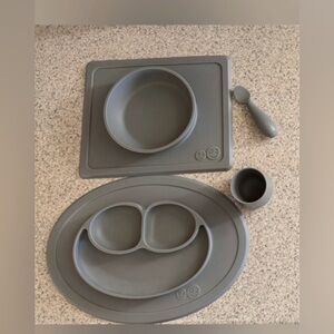 EzPZ Gray Kids Dining Set